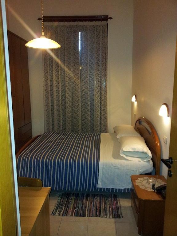 Hotel Acapulco Milan Room photo